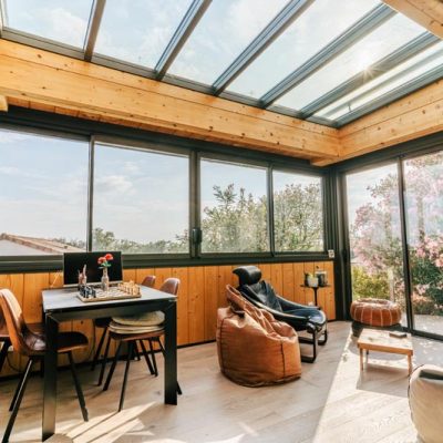 Extension Bureau pour télé travail avec possibilité d'être utilisé en chambre d'amis et coin détente.